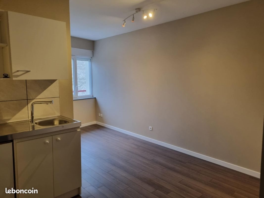 Appartement à louer, 16m², Pérignat-lès-Sarliève