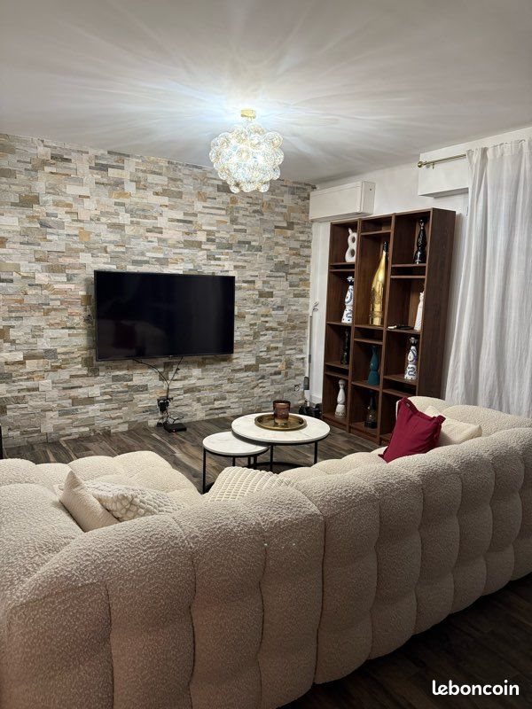 Appartement à louer, 64m², Cogolin