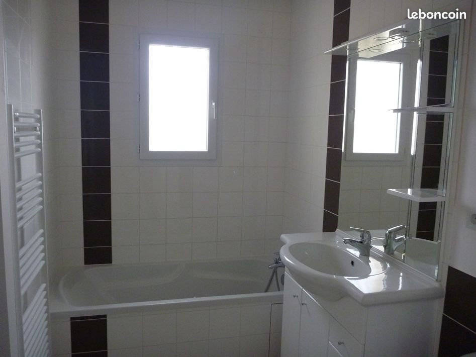 Maison à louer, 93m², Chauray