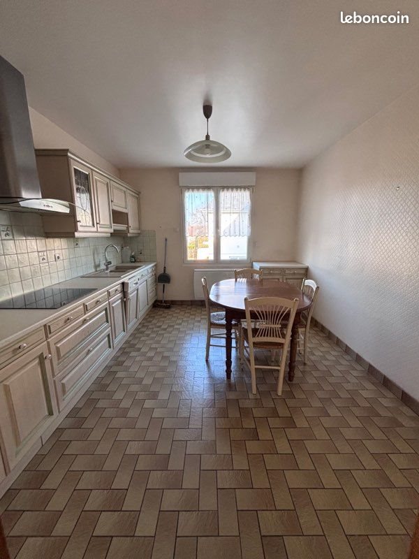 Maison à louer, 119m², Vire
