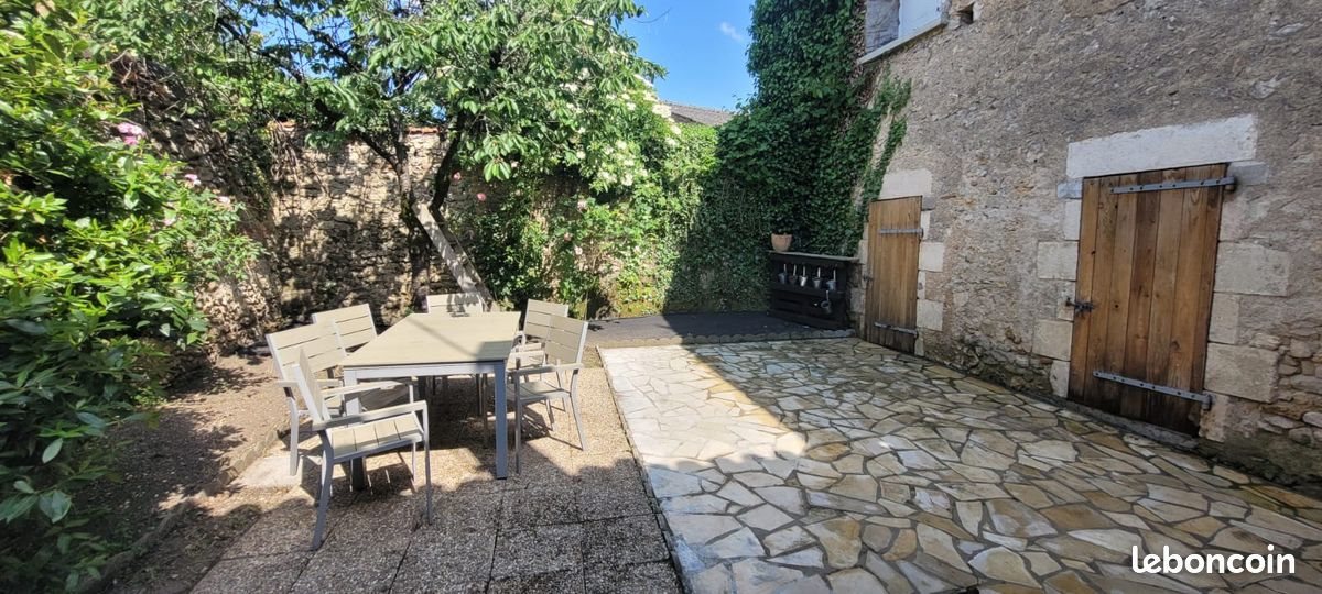 Maison à louer, 120m², Lussac-les-Châteaux
