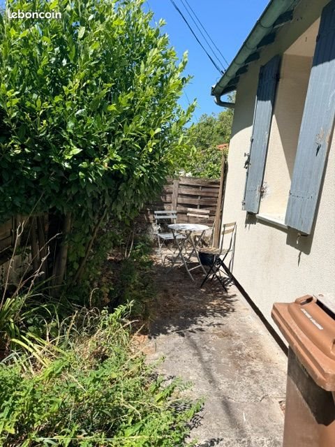 Appartement à louer, 20m², Saintes