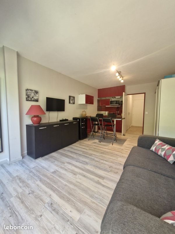 Appartement à louer, 25m², Sanary-sur-Mer