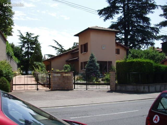 Appartement à louer, 45m², Ecully