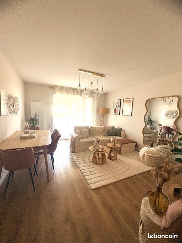 Appartement à louer, 90m², Arpajon-sur-Cère