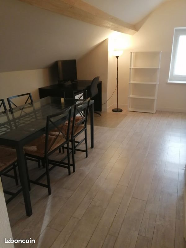 Appartement à louer, 30m², Gex