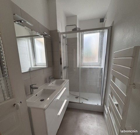 Appartement à louer, 93m², Saint-Germain-Lembron