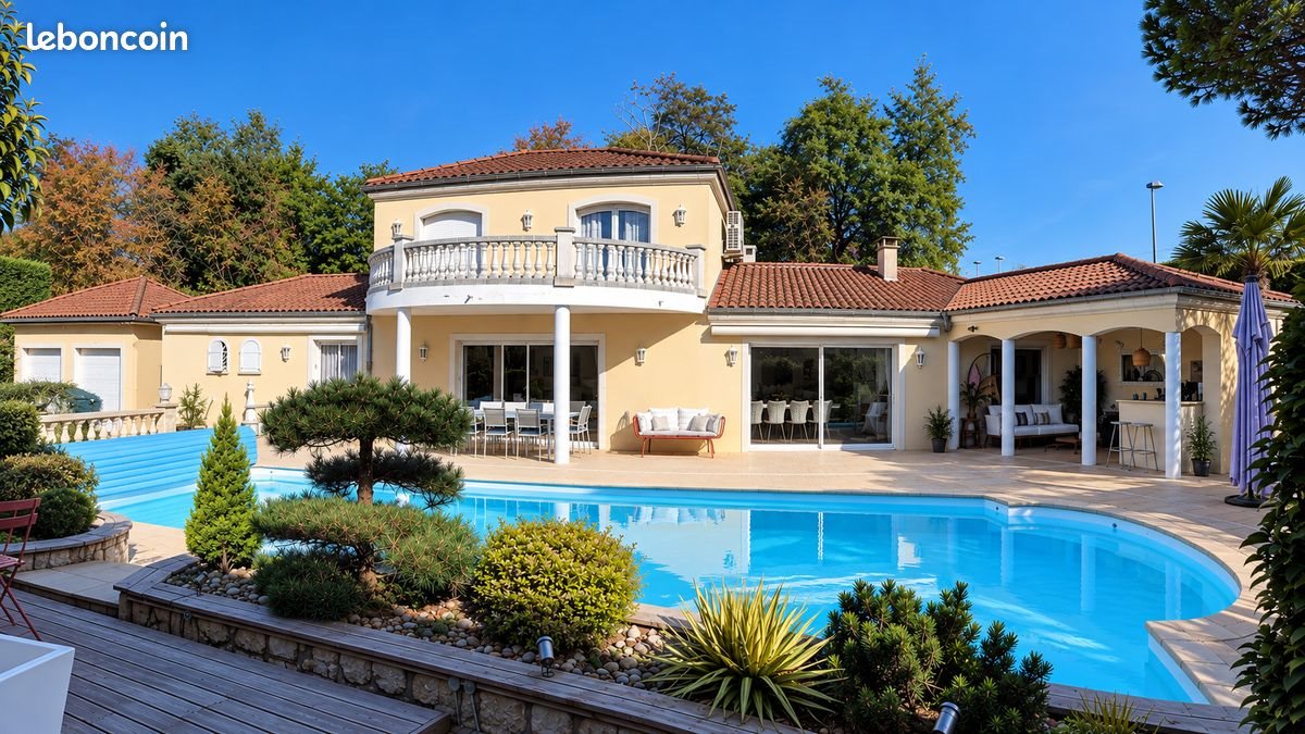 Maison à vendre, 220m², Bourg-en-Bresse