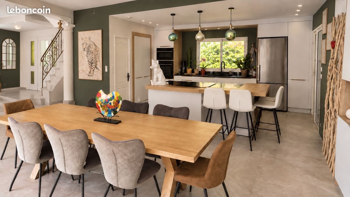 Maison à vendre, 220m², Bourg-en-Bresse