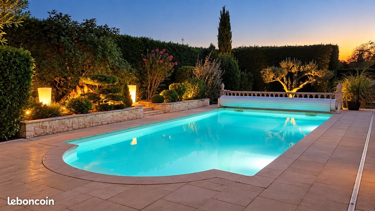 Maison à vendre, 220m², Bourg-en-Bresse
