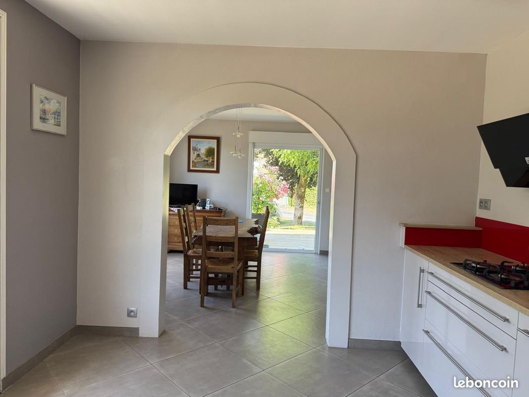 Maison à vendre, 175m², Saint-Laurs