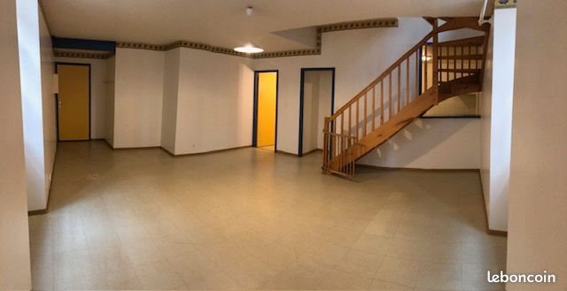 Appartement à louer, 80m², Villefranche-de-Rouergue