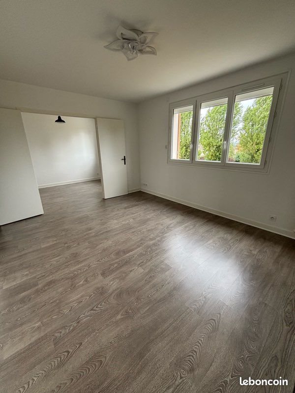 Appartement à louer, 70m², Sées