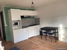 Appartement à louer, 24m², Pélissanne