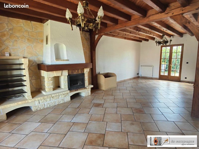 Maison à vendre, 231m², Lavault-Sainte-Anne