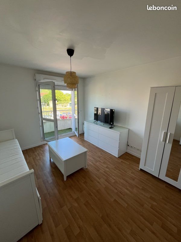 Appartement à louer, 23m², Corbeil-Essonnes