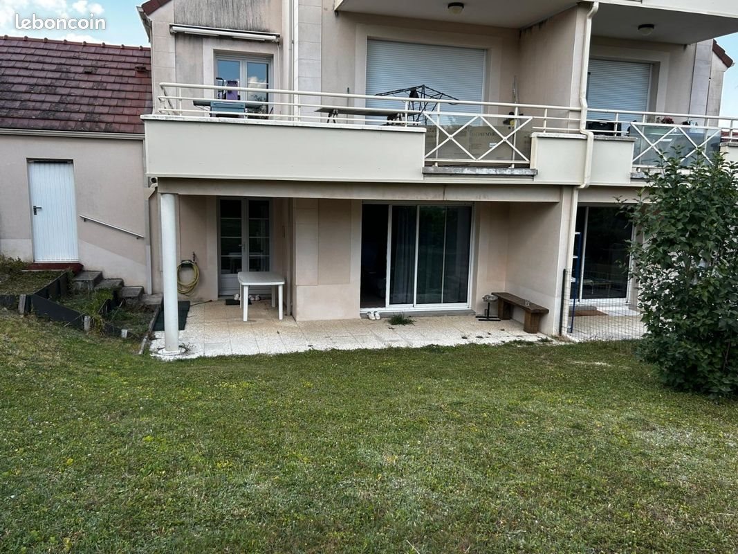 Appartement à louer, 70m², Pont-sur-Yonne