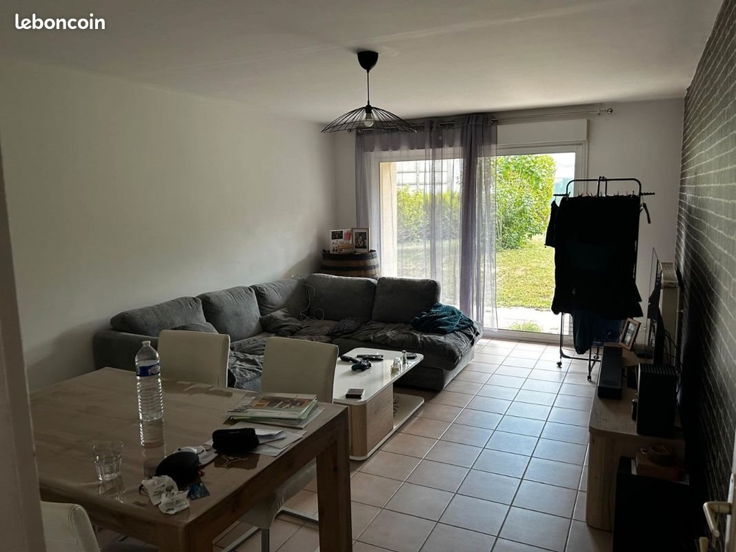 Appartement à louer, 70m², Pont-sur-Yonne