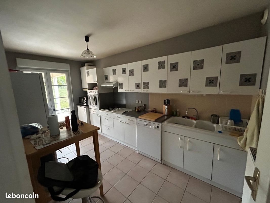 Appartement à louer, 70m², Pont-sur-Yonne