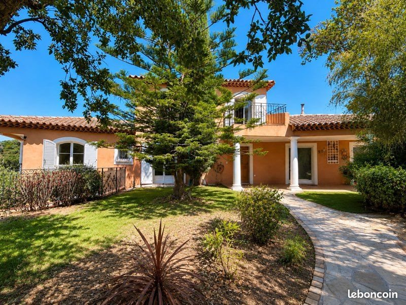 Maison à vendre, 220m², Fréjus