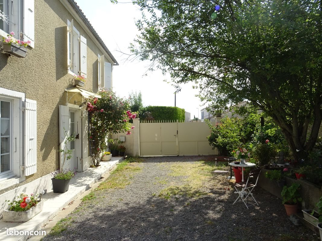 Maison à vendre, 280m², Saint-Médard-d'Aunis