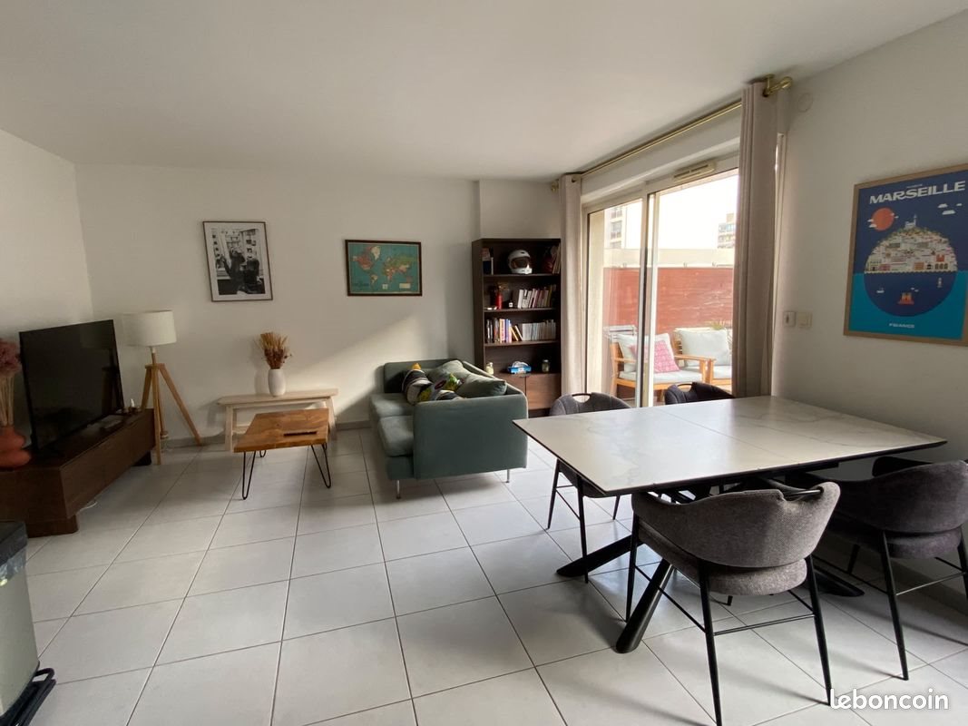 Appartement à louer, 70m², Marseille 8ème