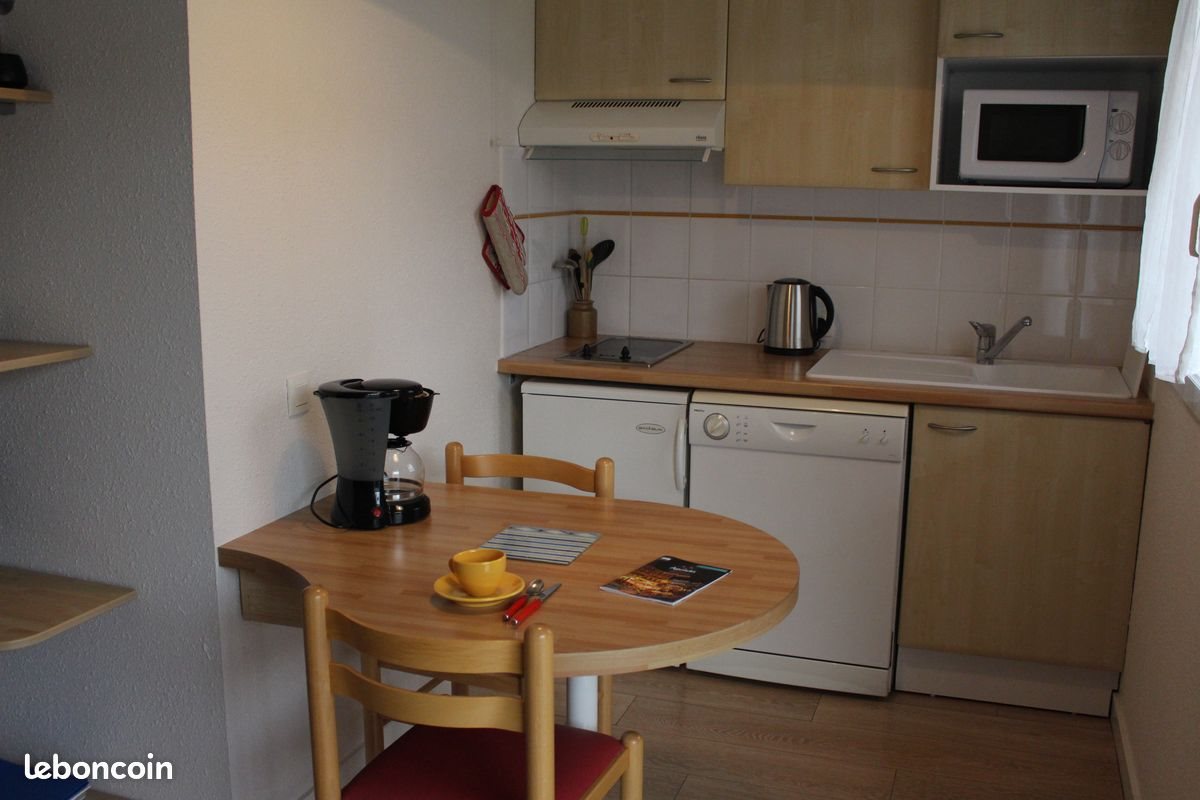 Appartement à louer, 24m², Rochefort