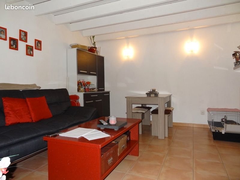 Appartement à louer, 37m², Caromb