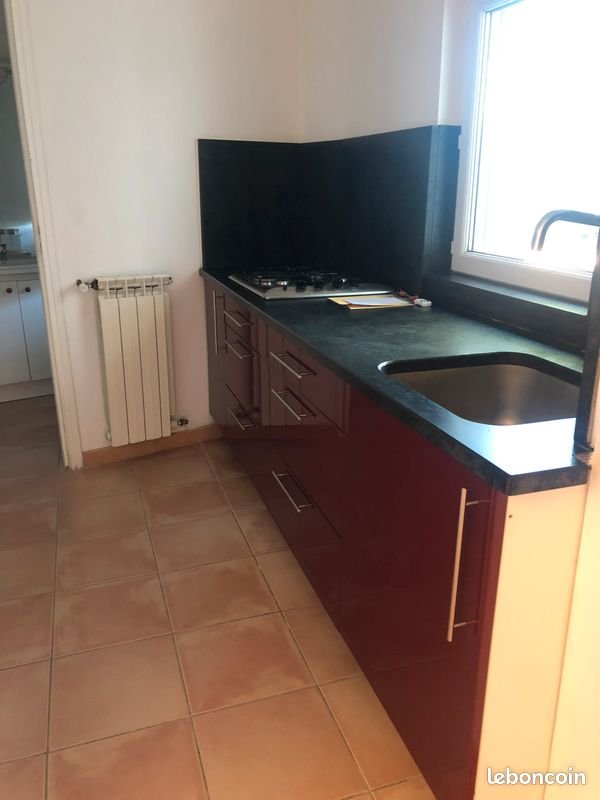 Appartement à louer, 37m², Caromb