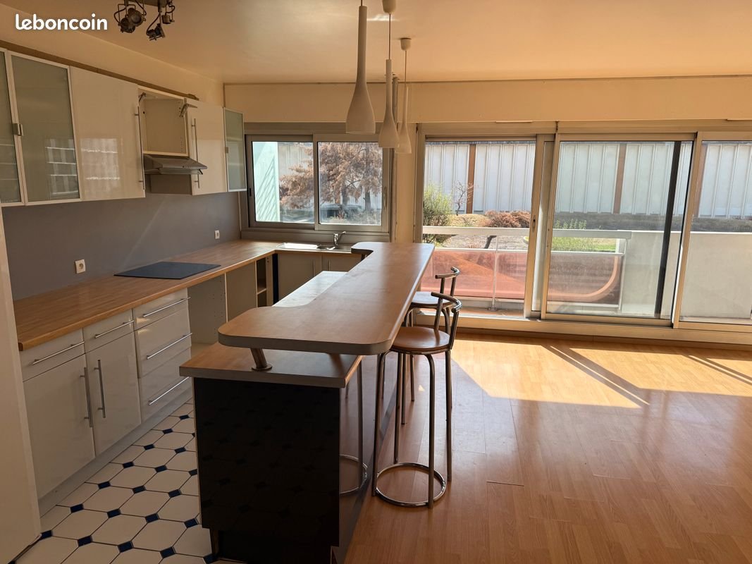 Appartement à louer, 75m², Clichy