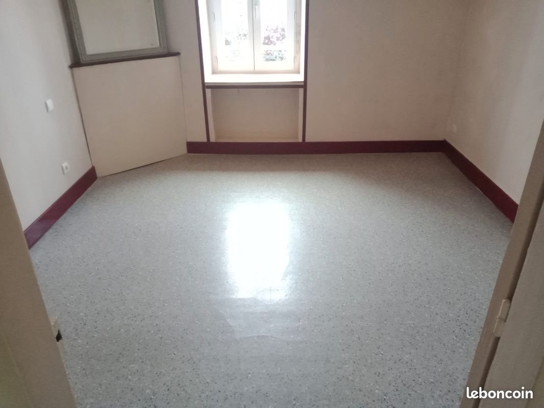 Appartement à louer, 35m², Saint-Doulchard