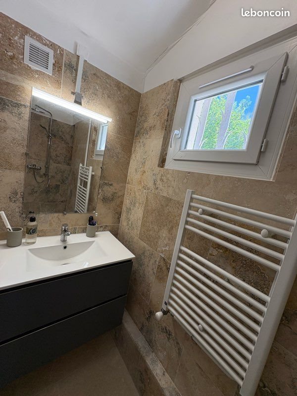Appartement à louer, 35m², La Bastide-des-Jourdans