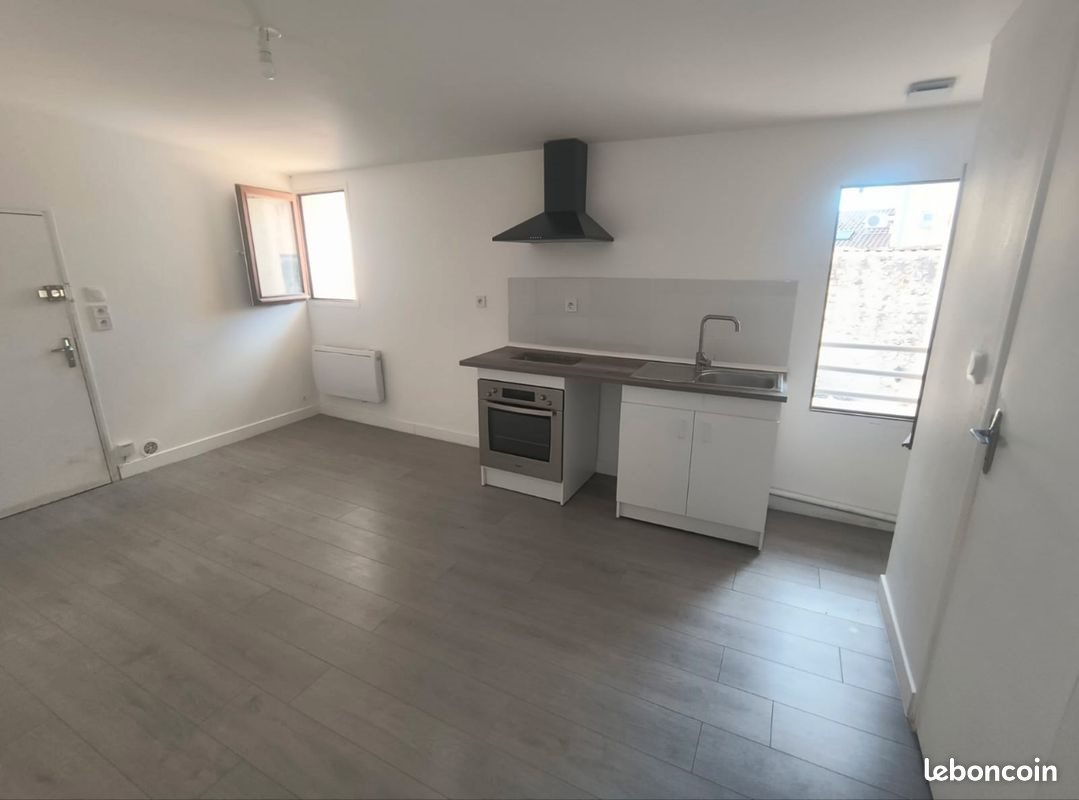 Appartement à louer, 18m², Châteaurenard