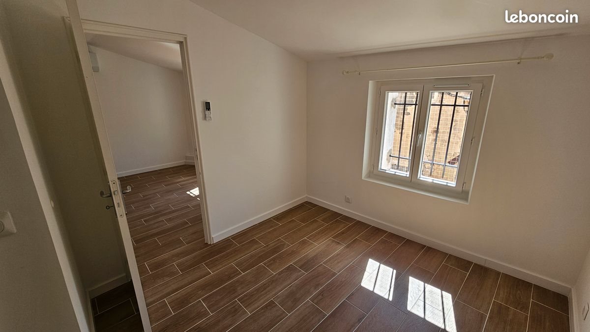 Appartement à louer, 27m², Orange