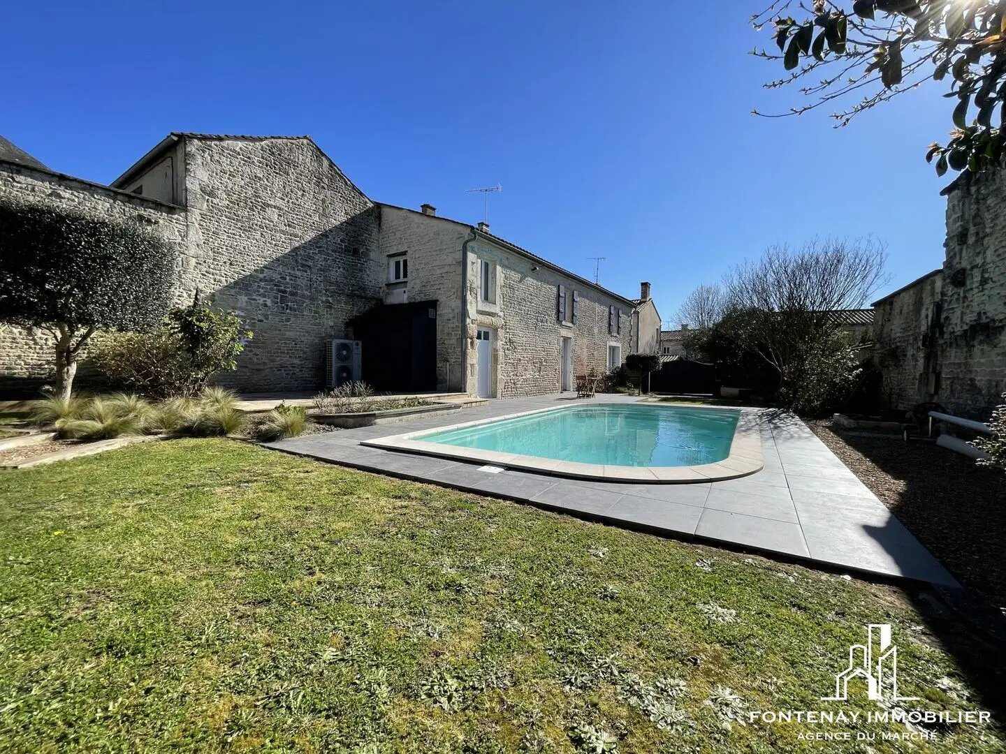 Maison à vendre, 268m², Nalliers