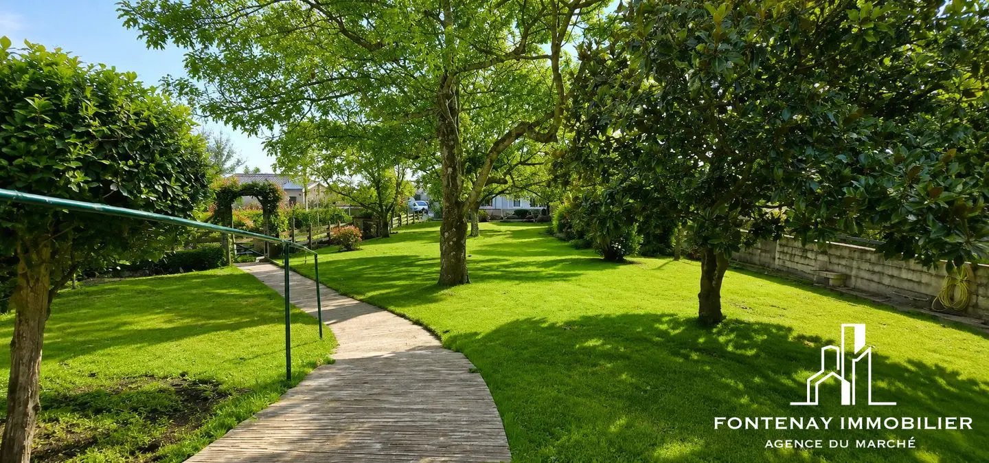 Maison à vendre, 220m², Marans