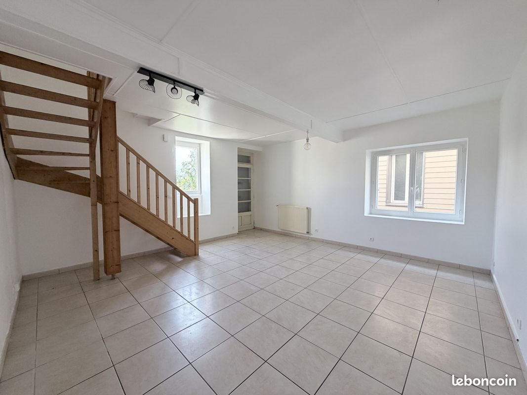 Maison à louer, 78m², Arbanats