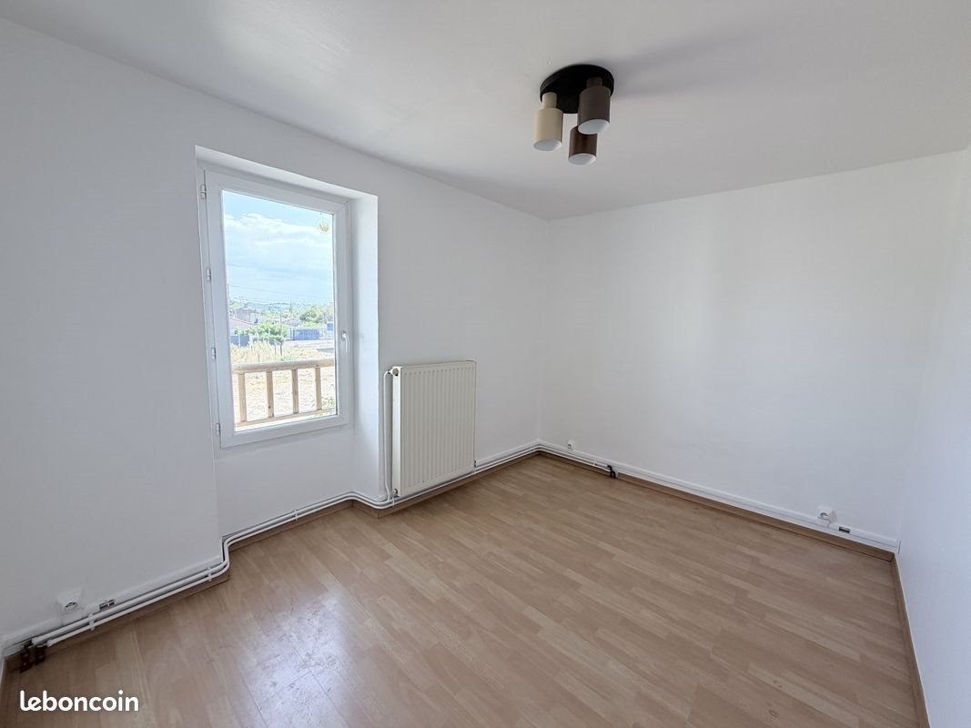 Maison à louer, 78m², Arbanats