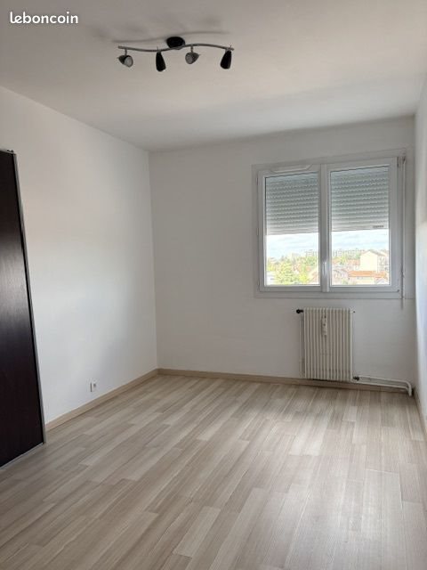 Appartement à louer, 46m², Saint-Julien-les-Villas