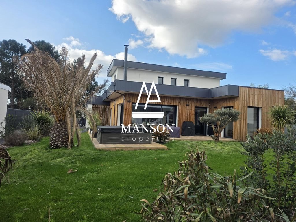Maison à vendre, 195m², Le Haillan