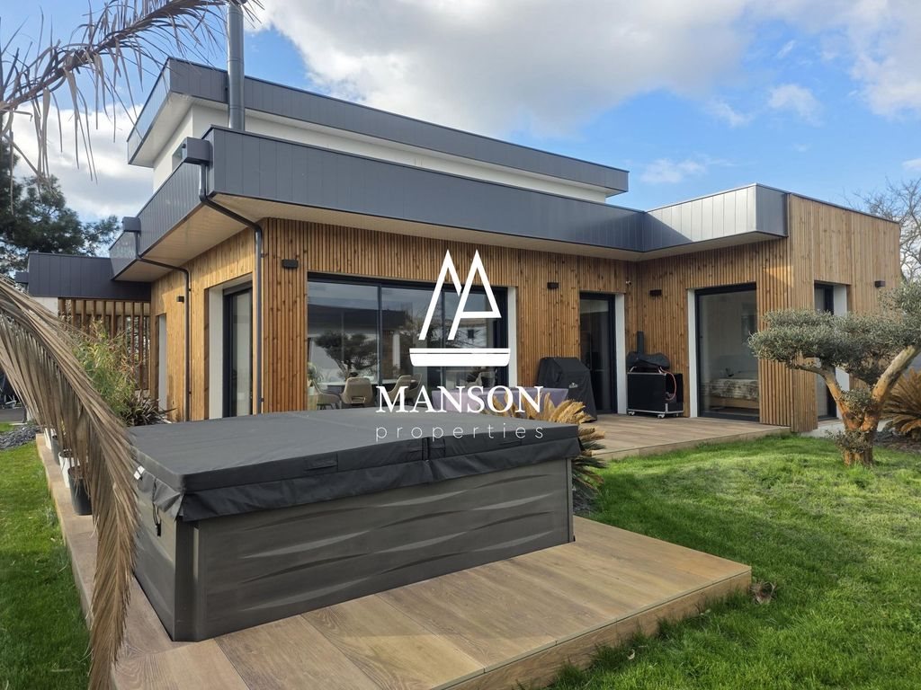 Maison à vendre, 195m², Le Haillan