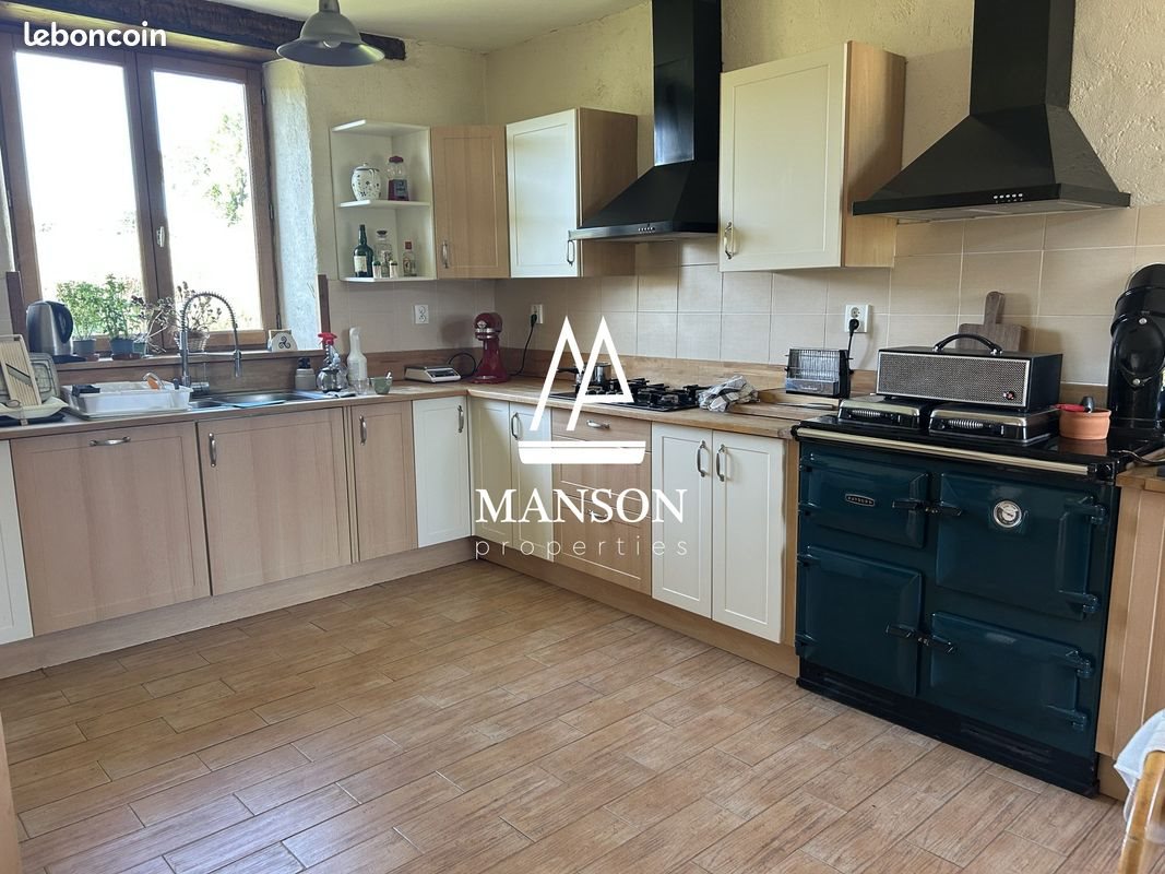 Maison à vendre, 330m², Brusvily