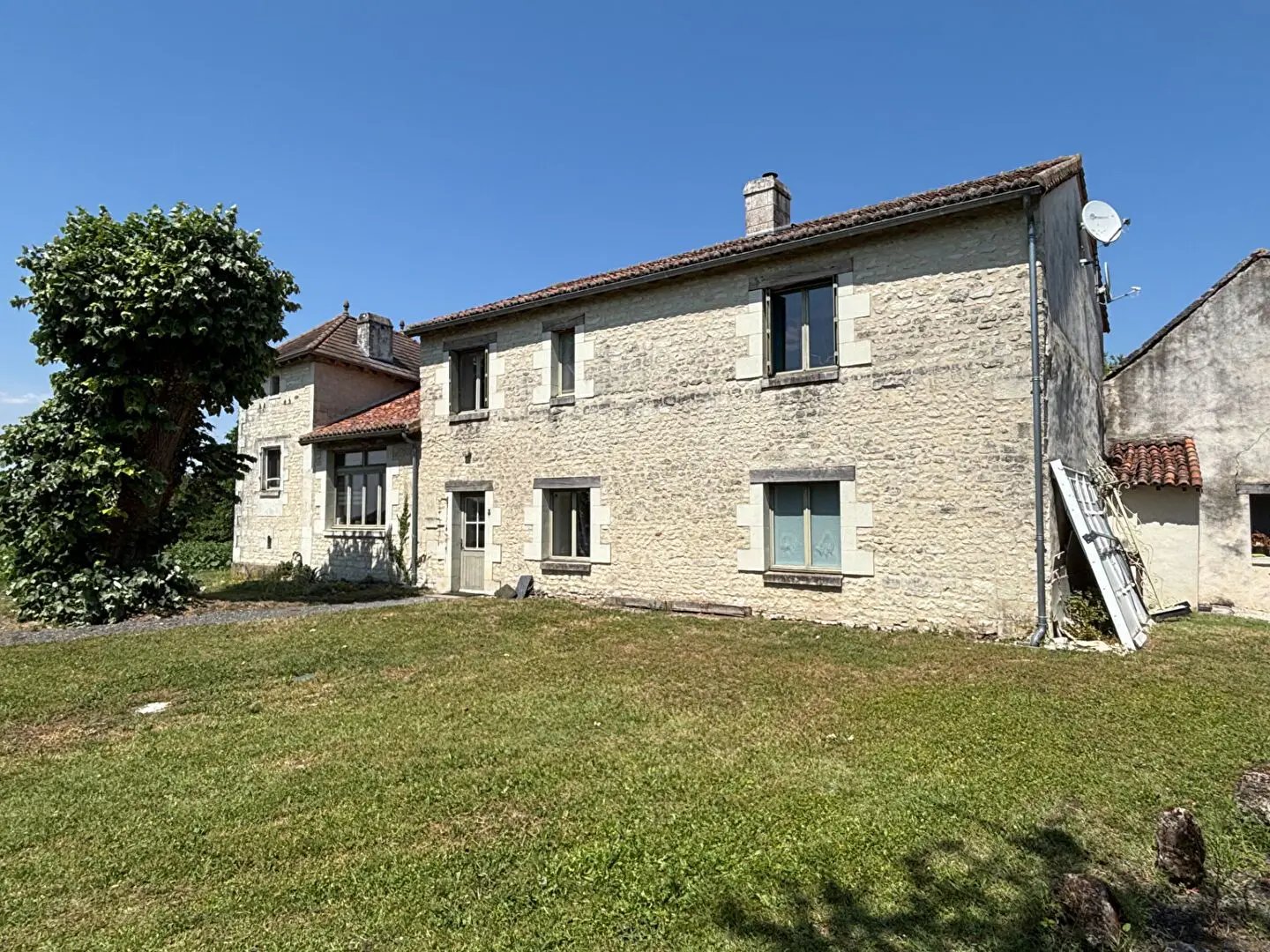 Maison à vendre, 272m², Thuré