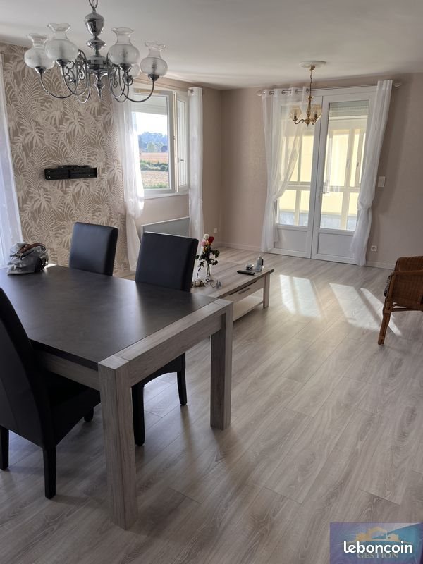 Appartement à louer, 68m², Pontacq