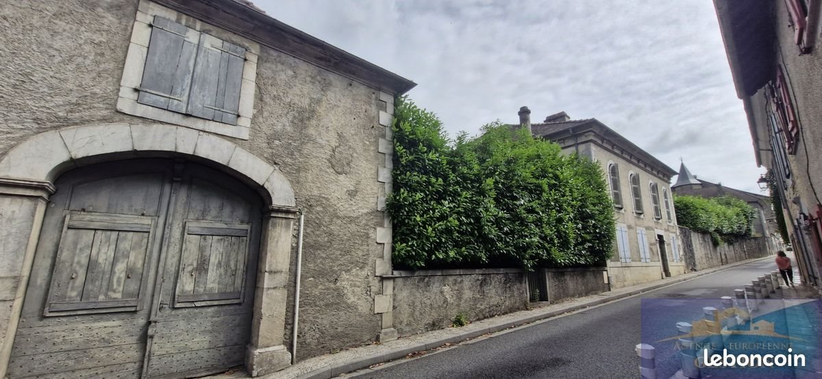 Maison à vendre, 266m², Saint-Pé-de-Bigorre