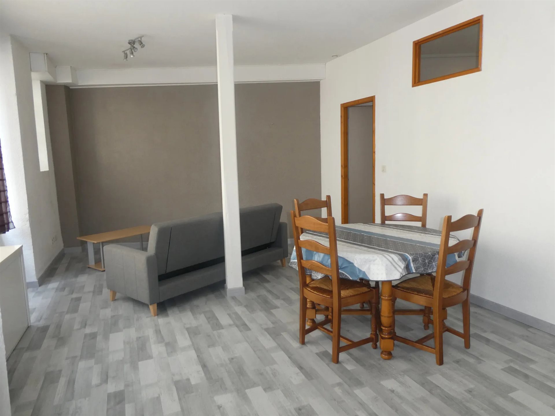 Appartement à louer, 49m², Lourdes