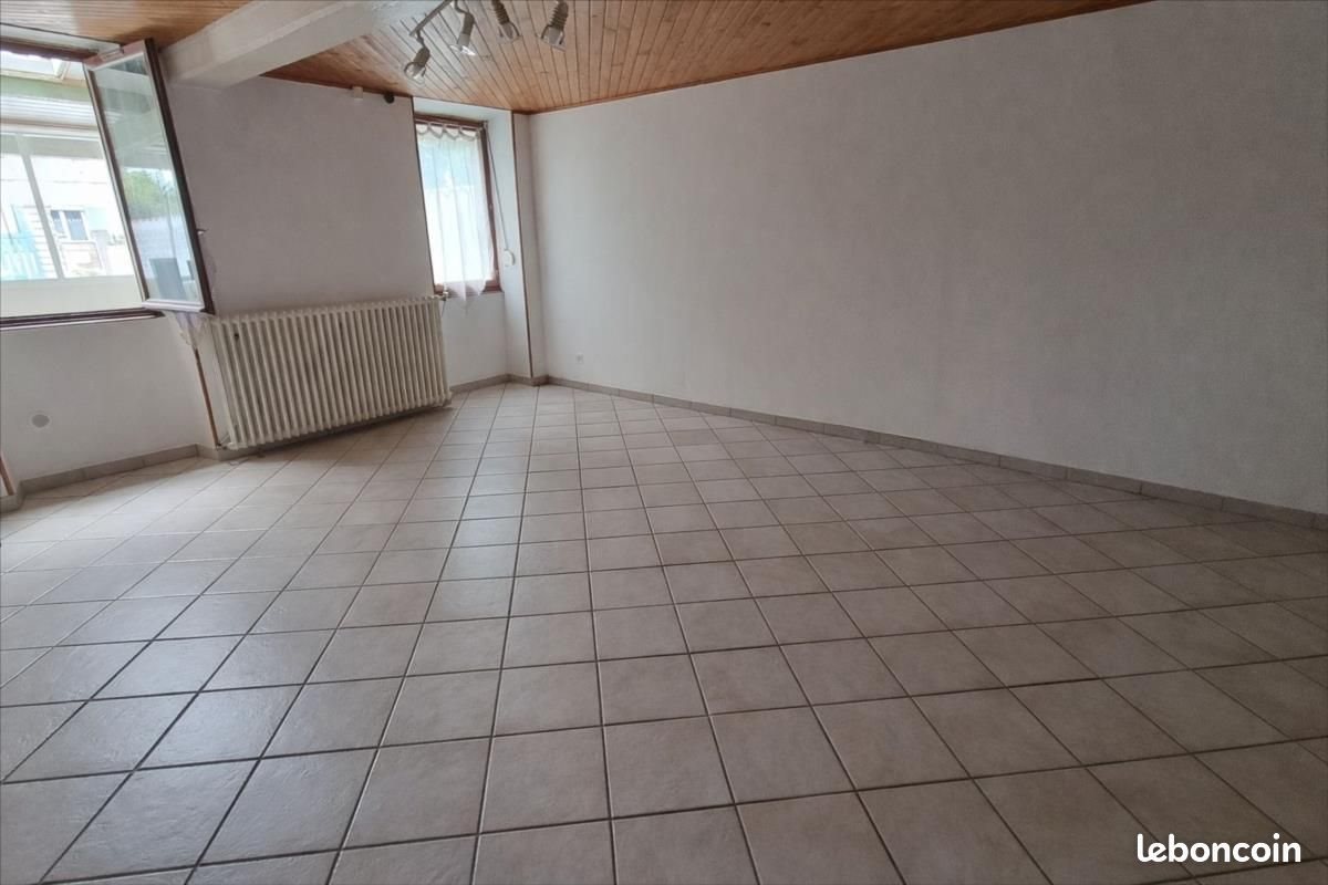 Maison à vendre, 296m², Saint-Genis-de-Saintonge