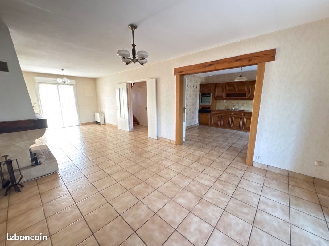 Maison à louer, 100m², Pluméliau