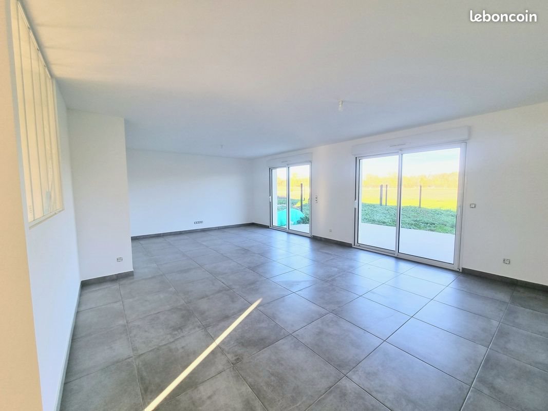 Maison à vendre, 122m², Bréviandes