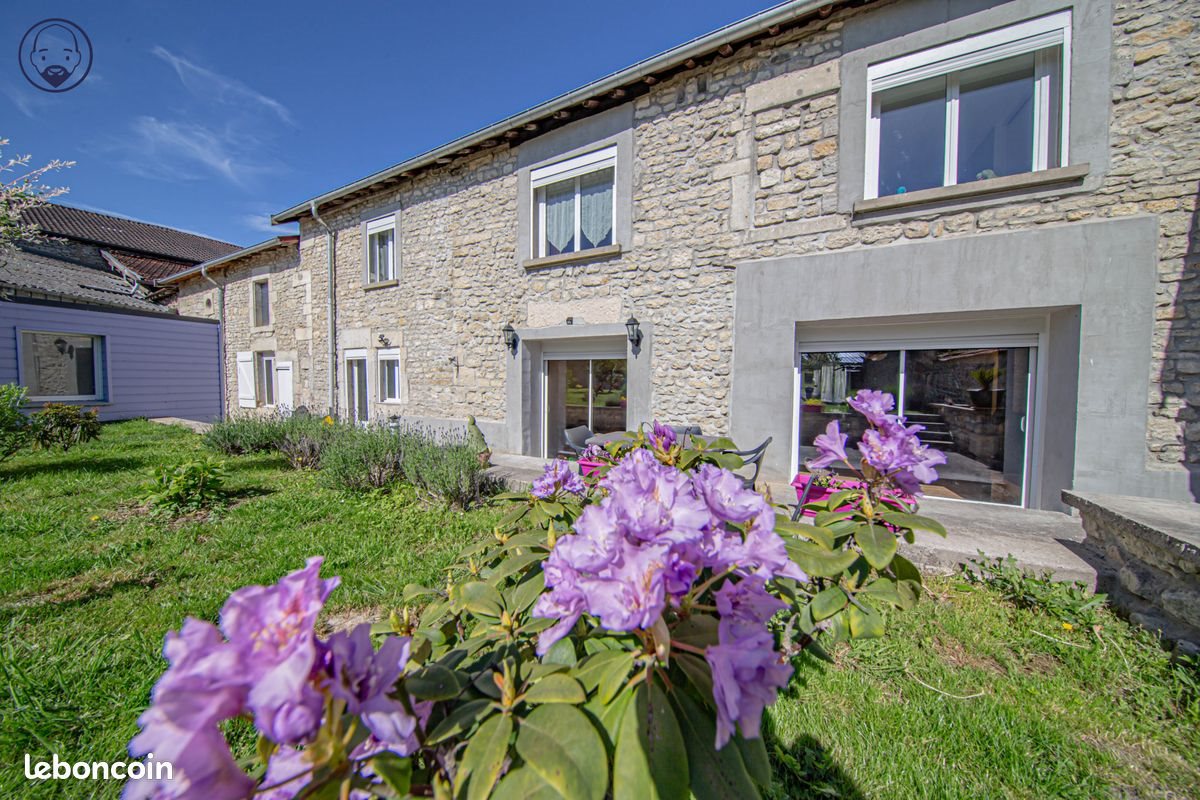 Maison à vendre, 324m², Tréveray